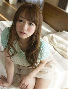 善良的锼子/两个美女大乳喷奶水动态图