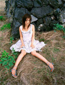 翘臀美女后进